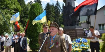 Polish cities mull cutting Ukraine ties over Nazi collaborators
