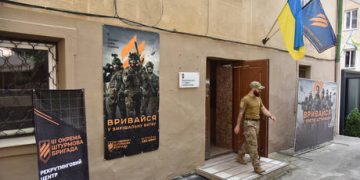 Ukraine’s latest army recruitment drive flops – media